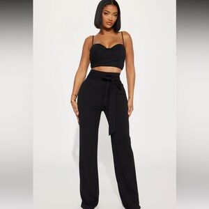 ❗️Fashion nova Meltin' Hearts Pants - Black